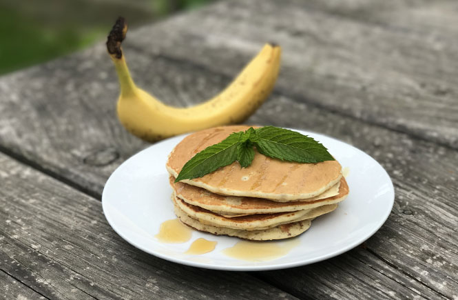 Bananen-Pancakes ohne Zucker - BirdieBlog